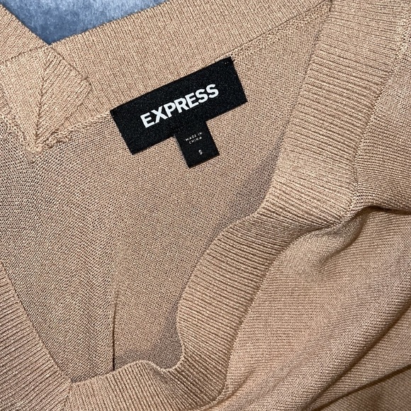 Express tan blouse - Picture 4 of 4
